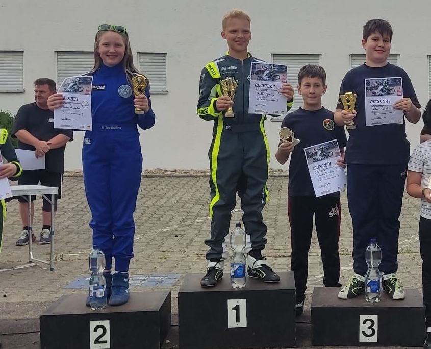 Magda Siegerehrung.jpg